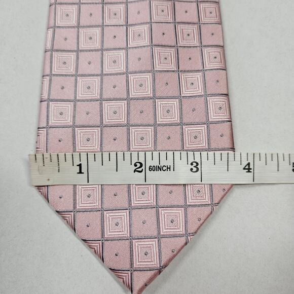 Donald J. Trump Signature Collection Men Silk Tie Pink Geometric Squares Wedding - Picture 5 of 6